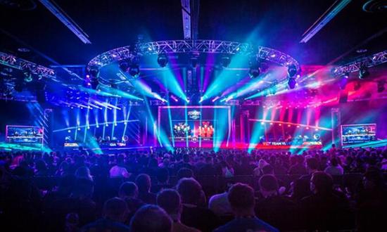 都是奋力拼 都是奋力拼