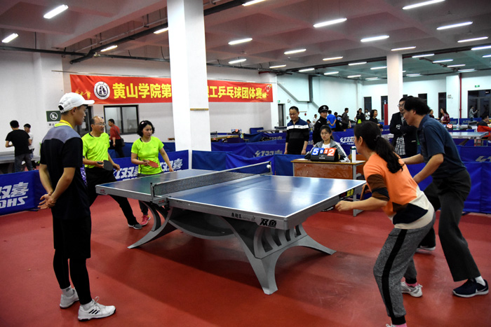 仅让国足球 仅让国足球